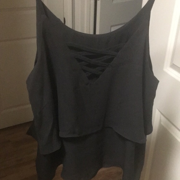 Black tank top with criss cross detail - Picture 2 of 3
